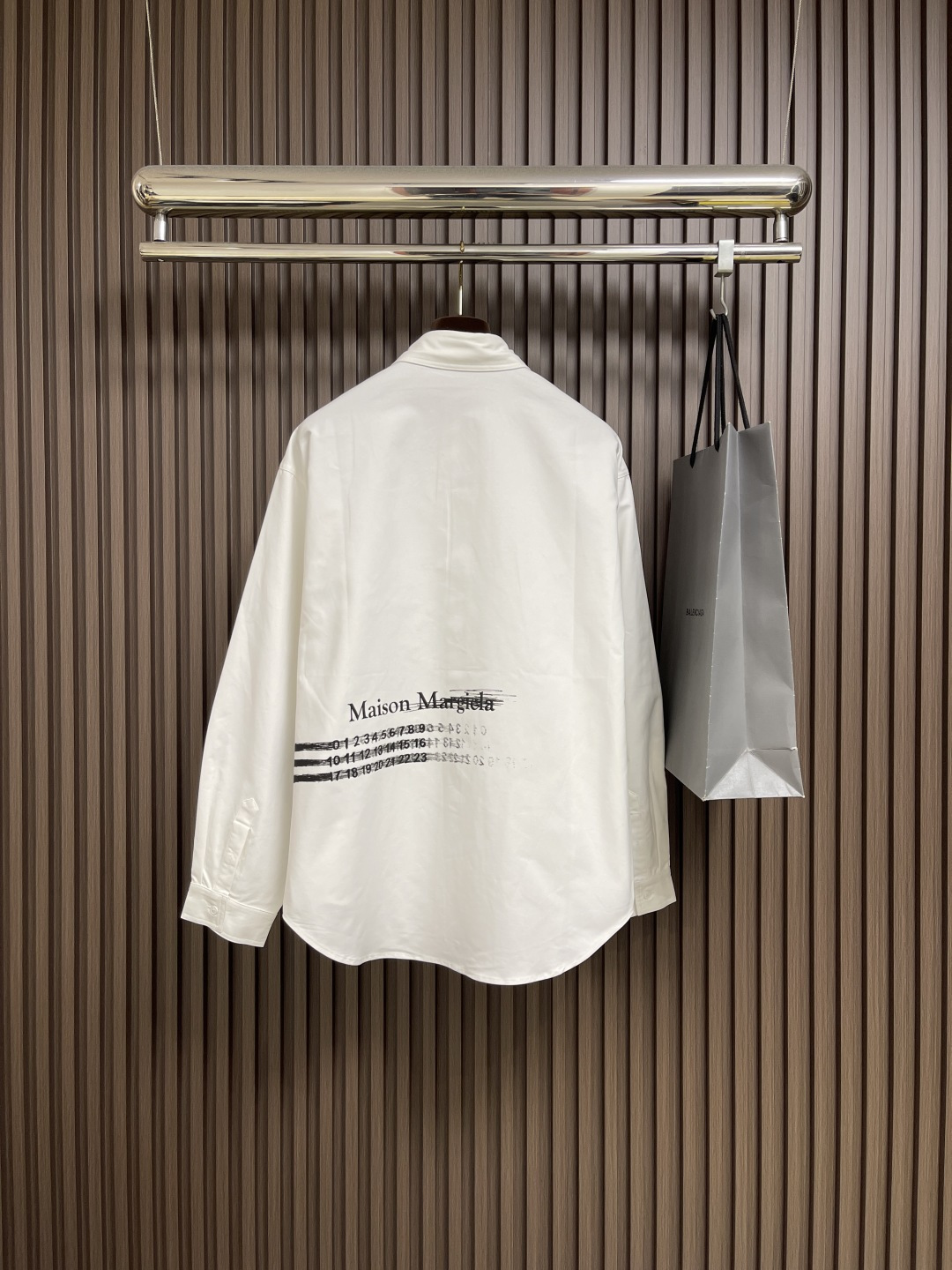 🛒🛒Maison Margiela马吉拉MM6 2025SS秋冬长袖衬衫 面料采用澳洲进口180g天纱定