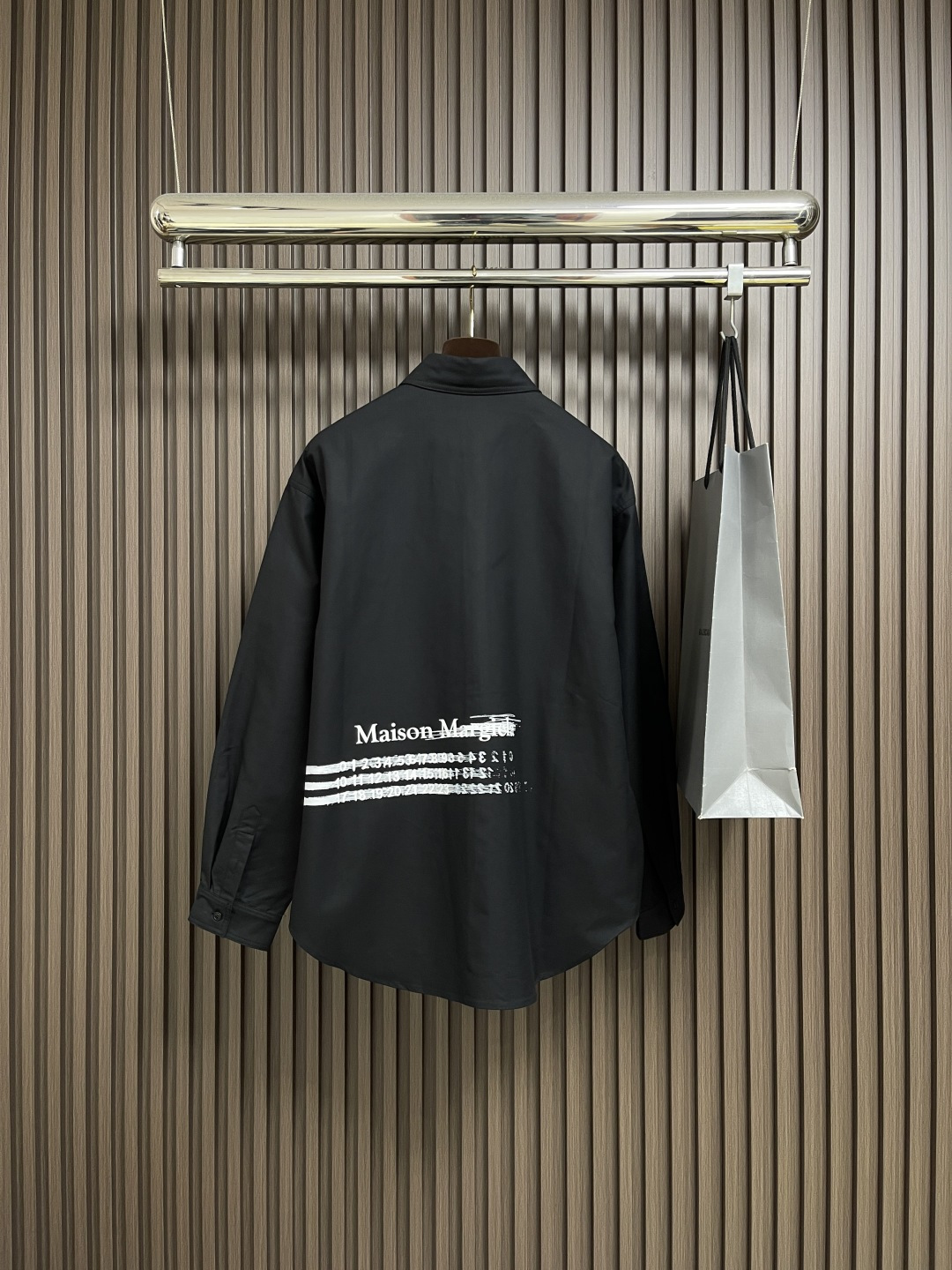 🛒🛒Maison Margiela马吉拉MM6 2025SS秋冬长袖衬衫 面料采用澳洲进口180g天纱定