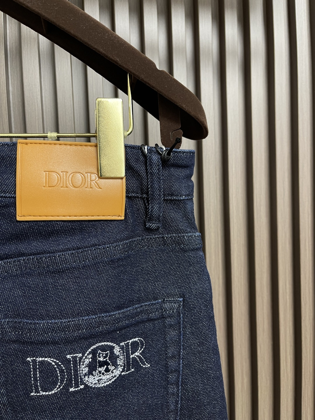 🛒🛒Dior 新款卷边牛仔裤 进口土耳其纯棉牛仔牛面料 色泽靓丽，透气，修身版型 微弹力面料 随意百搭 