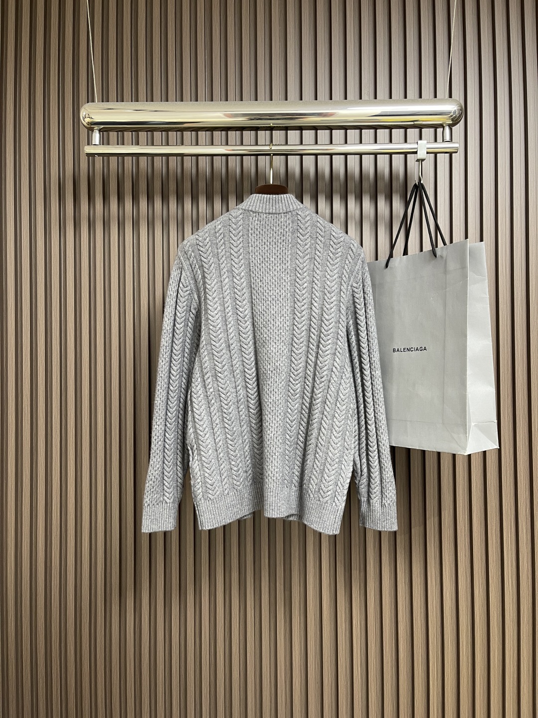 🛒🛒loro Piana lP🆕 秋冬新款半拉练针织毛衣，经典设计感与颜值爆棚的外套，品质更是无法挑剔品