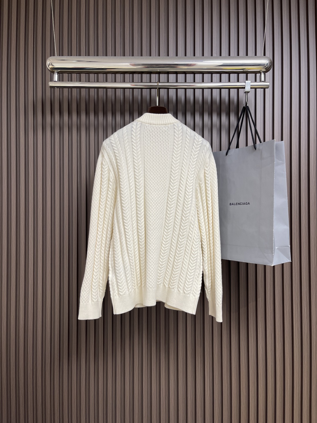 🛒🛒loro Piana lP🆕 秋冬新款半拉练针织毛衣，经典设计感与颜值爆棚的外套，品质更是无法挑剔品