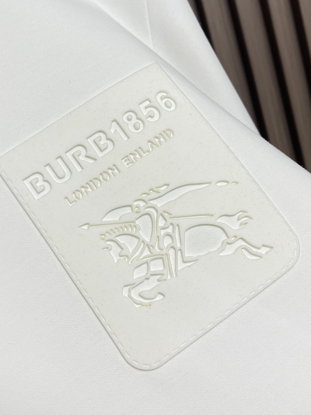 🛒🛒Burberry 2025SS新款镂空战马标识圆领卫衣，面料精选26s双纱与底10s绒纱面料，罗纹部