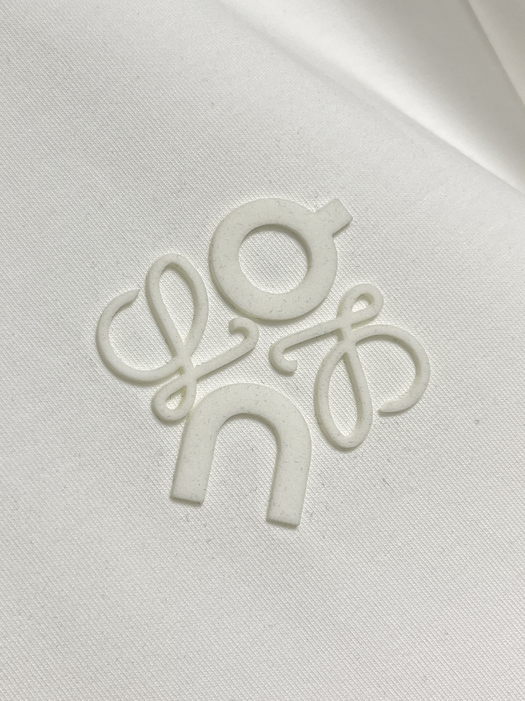 🛒🛒loewe 2025ss昂跑联名秋冬新款圆领卫衣．os版型不挑人．双层工艺结合．色彩及立体感表现出色