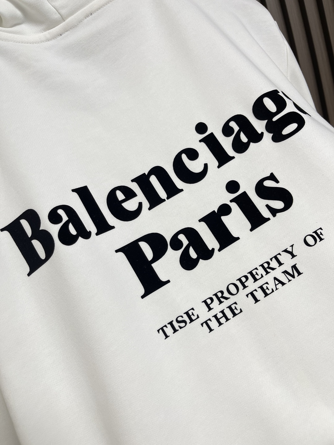 🛒🛒BALENCIAGA 巴黎世家logo标识印花拉链连帽卫衣，定织420G重磅鱼鳞毛圈面料抓绒处理，订