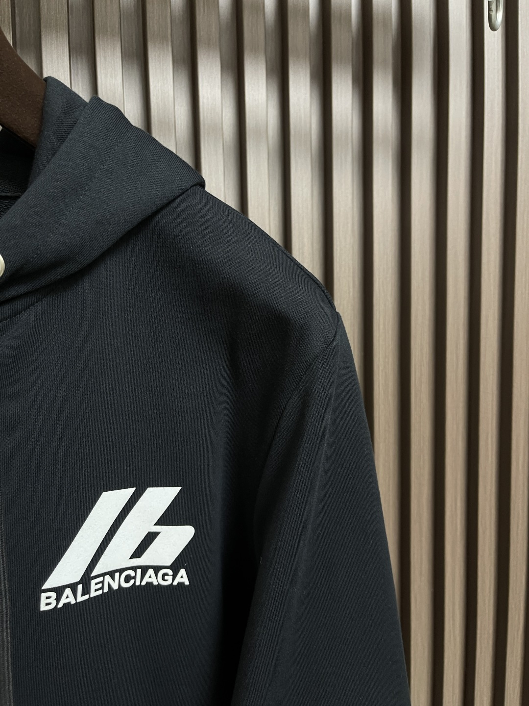 🛒🛒BALENCIAGA 巴黎世家logo标识印花拉链连帽卫衣，定织420G重磅鱼鳞毛圈面料抓绒处理，订