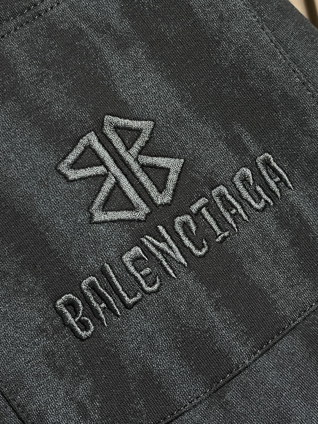 🛒🛒Balenciaga 2025SS早秋新款直筒休闲卫裤，简约时尚新款定制面料，身穿手感舒适 低调不失