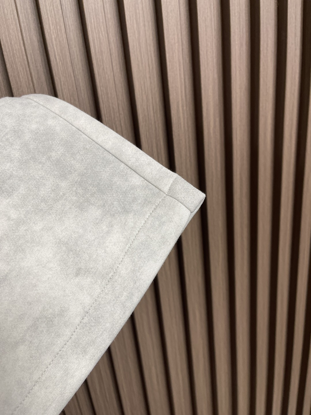 🛒🛒LOEWE 罗意威刺绣直筒长裤，成衣洗水后克重约420克，质感厚实挺括耐磨且具复古韵味；3D立体刺绣