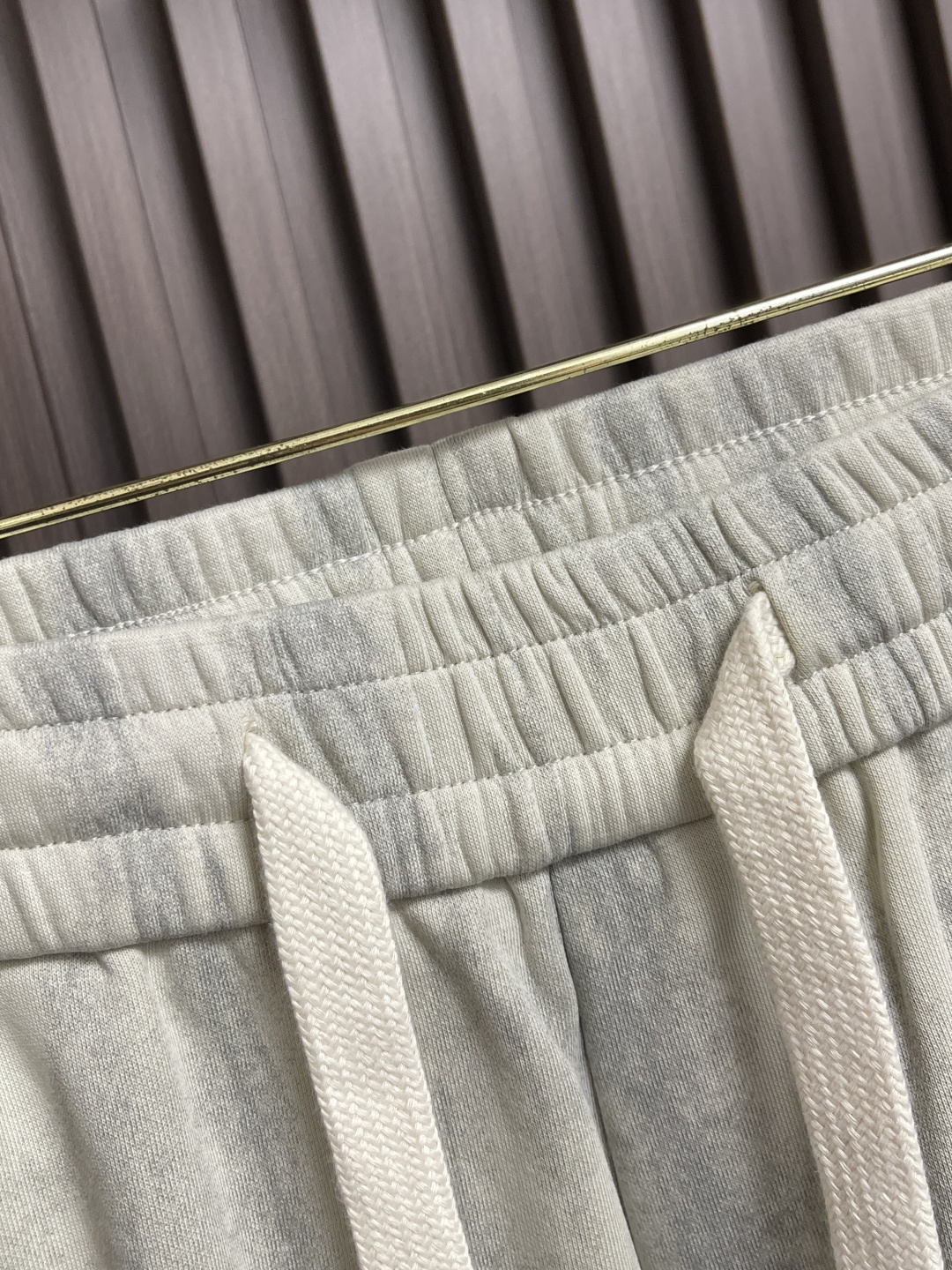 🛒🛒CH 克罗心 2025ss秋冬新款松紧裤阔腿裤，身穿着非常舒适 低调不失奢华 穿出去非常有档次，裤型