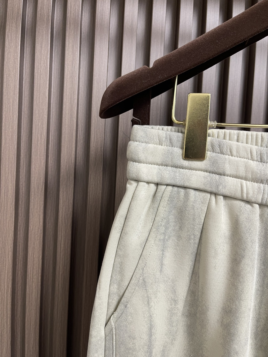 🛒🛒CH 克罗心 2025ss秋冬新款松紧裤阔腿裤，身穿着非常舒适 低调不失奢华 穿出去非常有档次，裤型