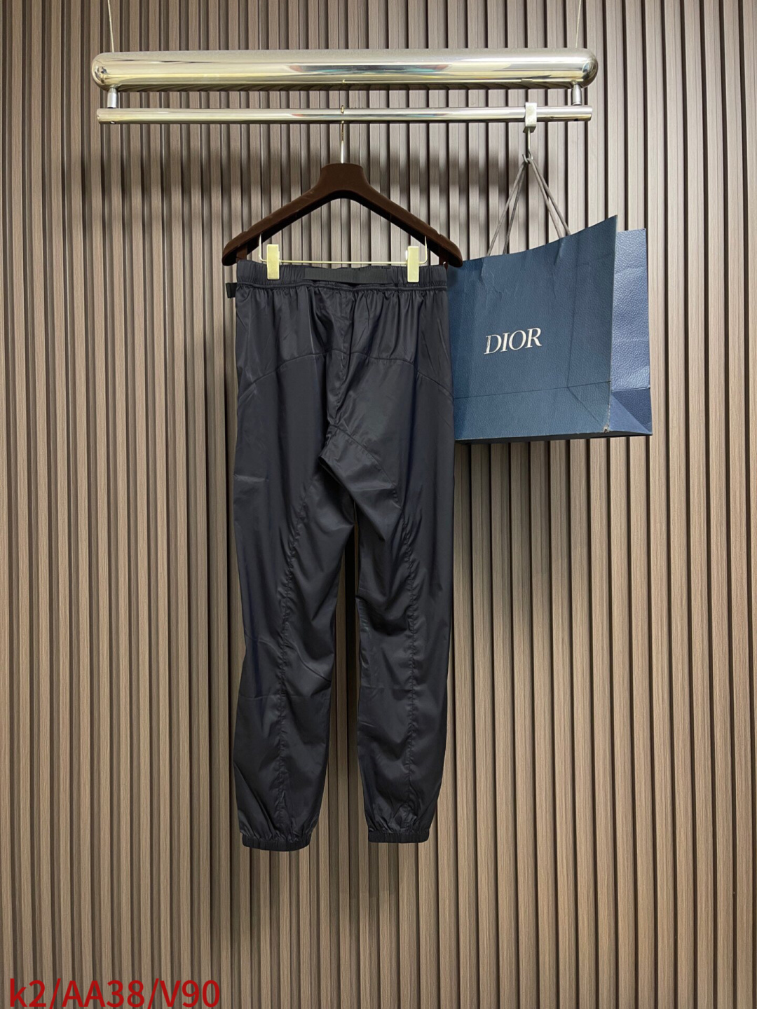 🛒🛒Loro piana LoroPiana 束腿休闲裤 肉眼可见的利落裁剪，直筒修身款裤型！密实齐整走