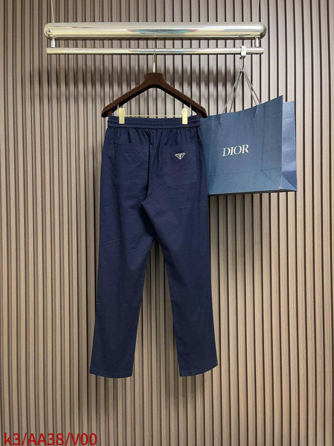 🛒🛒Prada 2026ss运动休闲裤，面料舒适透气，双侧插口袋设计！一款日常穿着，兼备多功能休闲裤走了