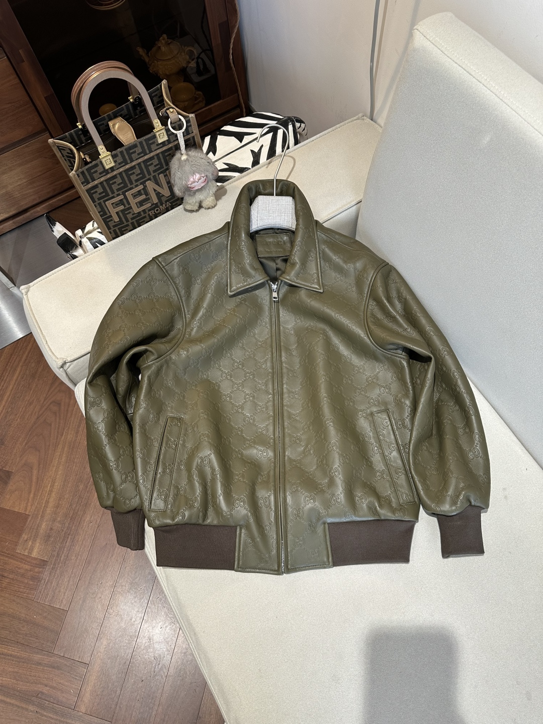 NO:869000,Gucc* Italian imported lambskin S-XL special size can be customized, Gucci-clothing, gucci, gucci, sheepskin,19860909Gucc* 意大利进口羔羊皮S-XL特殊码数可定制,古驰-服装,gucci,gucci,sheepskin,,Women's clothing