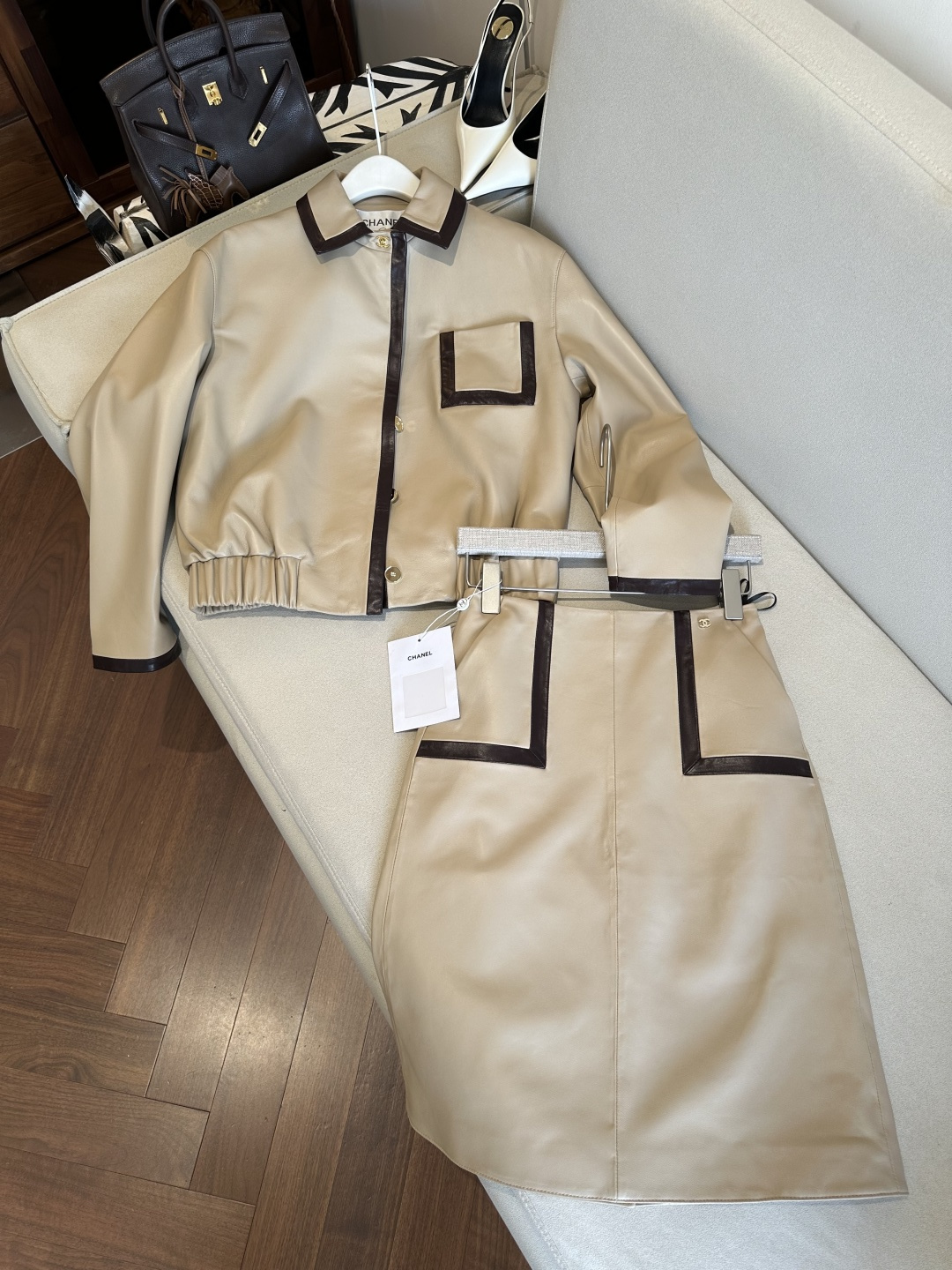 NO:891803,CHANE*L2026 new Italian imported lambskin leather skirt S-XL set detachable, Chanel-clothing, chanel, chanel, skirts, leather jacket, sheepskin,19860909CHANE*L2026新品意大利进口羔羊皮皮衣皮裙 S-XL 套 可拆卖,香奈儿-服装,chanel,chanel,skirts,leather jacket,sheepskin,,Women's clothing
