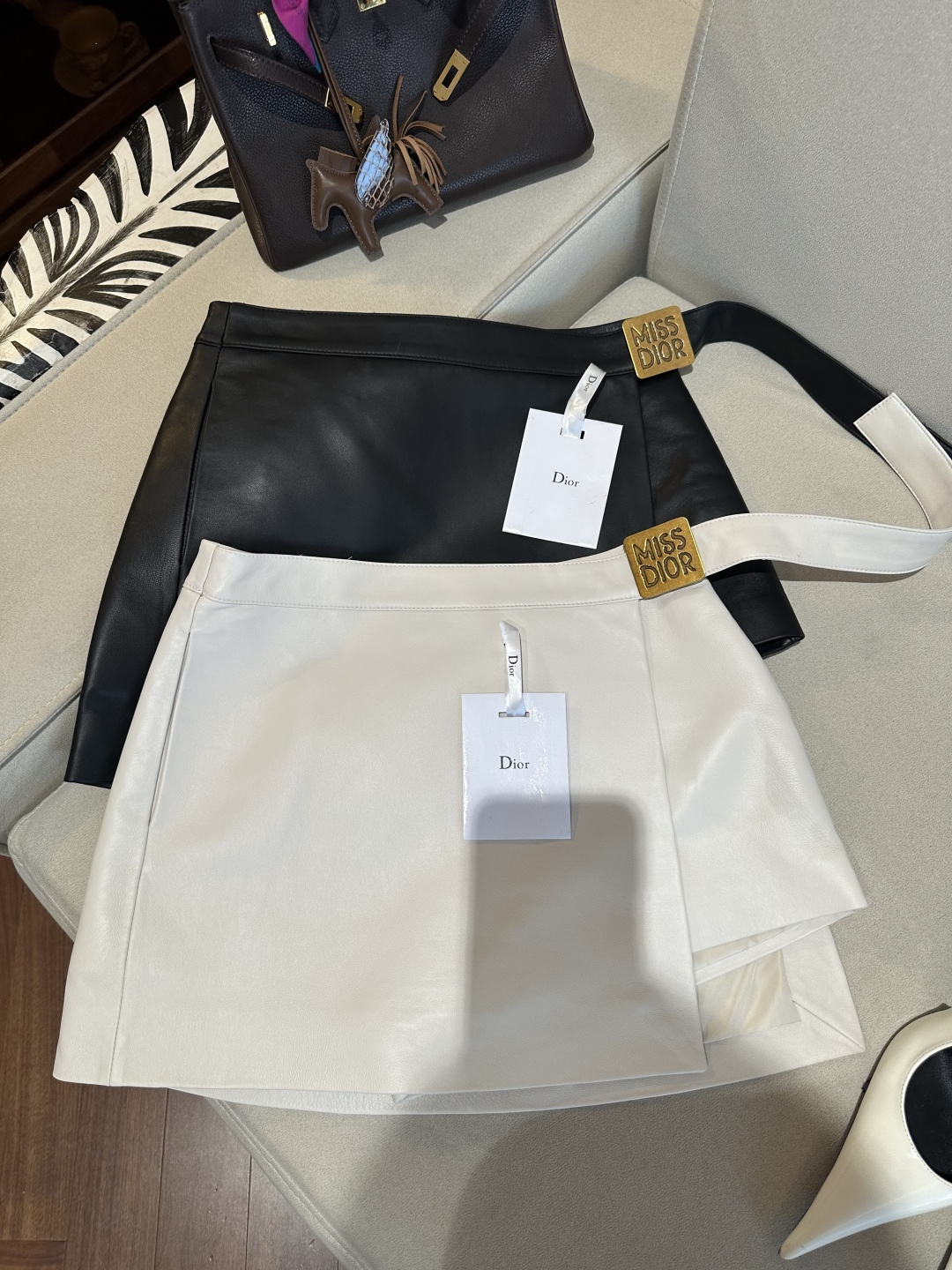 NO:931072,Dior*i New Zealand imported lambskin leather skirt S-XL special size can be customized, Dior-clothing, dior, skirts, sheepskin,19860909迪奥*i新西兰进口羔羊皮皮裙S- XL特殊码数可定制,迪奥-服装,dior,skirts,sheepskin,,Women's clothing