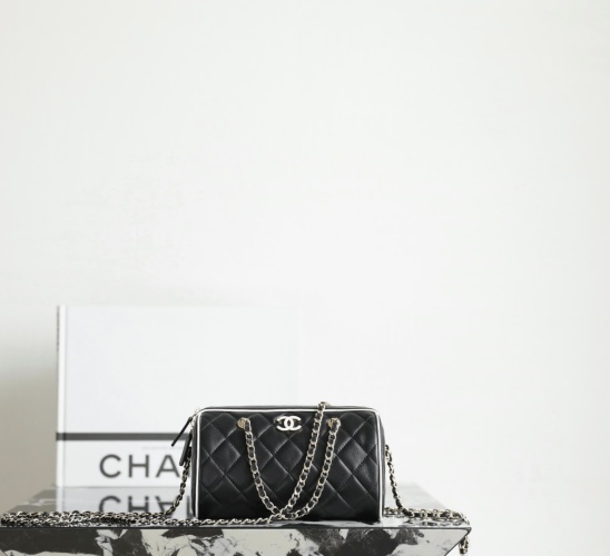 Chanel 125P Mini Bowling Bag Lambskin Black/White Edge with Chain 1 Chanel 125P Mini Bowling Bag Lambskin Black/White Edge with Chain
