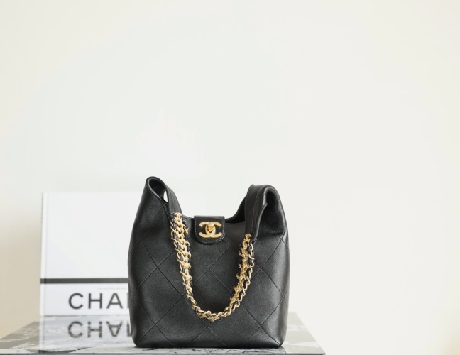 CHANEL 25P Hobo Hippie Bag Small Black Grained Lambskin Leather 1 CHANEL 25P Hobo Hippie Bag Small Black Grained Lambskin Leather