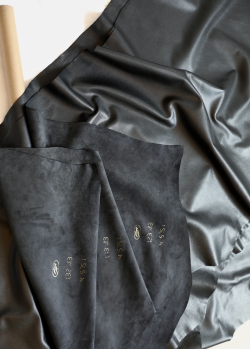 Impala Leather Fabric - Small Grain, Italian Craftsmanship, Genuine Texture 1 Impala Leather Fabric - Small Grain, Italian Craftsmanship, Genuine Texture