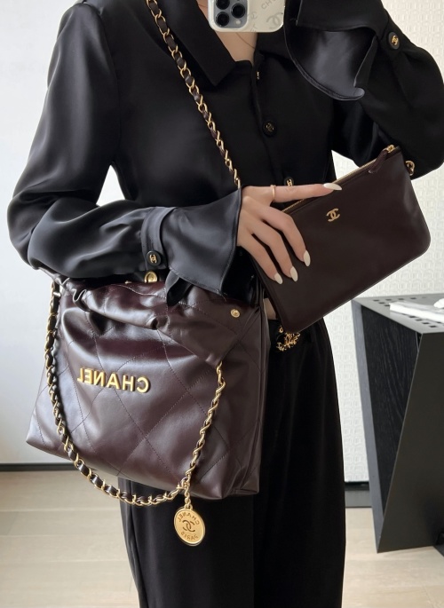 Chanel 22 Bag Chocolate Brown Quilted Leather Shoulder Bag with Chain 1 Chanel 22 Bag Chocolate Brown Quilted Leather Shoulder Bag with Chain