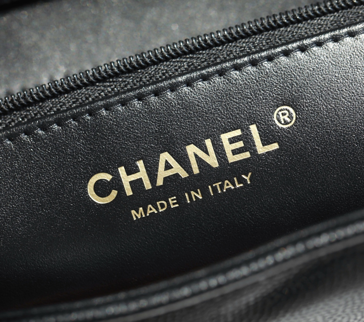 샤넬 스몰 프레피 코코 소가죽 플랩 백 26 P 이미지 9