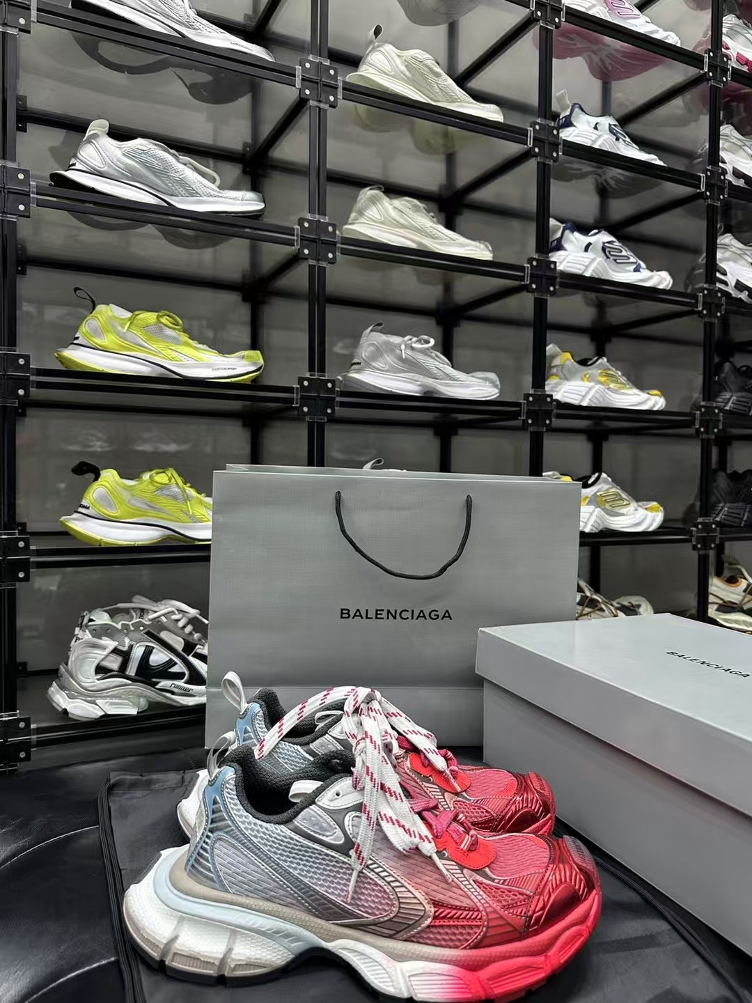 NO:402154,BALENCIA*Bajia 3XL TOE SPRAY sneakers gray and red size 35-46, dad shoes, balenciaga, prada, burberry, sneakers19860909BALENCIA*巴家3XL TOE SPRAY运动鞋 灰红码数35-46,老爹鞋,balenciaga,prada,burberry,sneakers,Women's Shoes