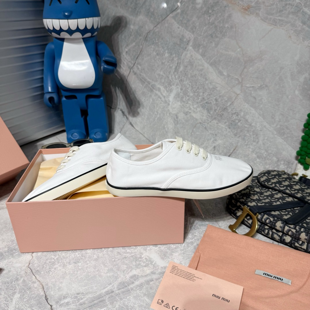 Miu Miu Sneakers