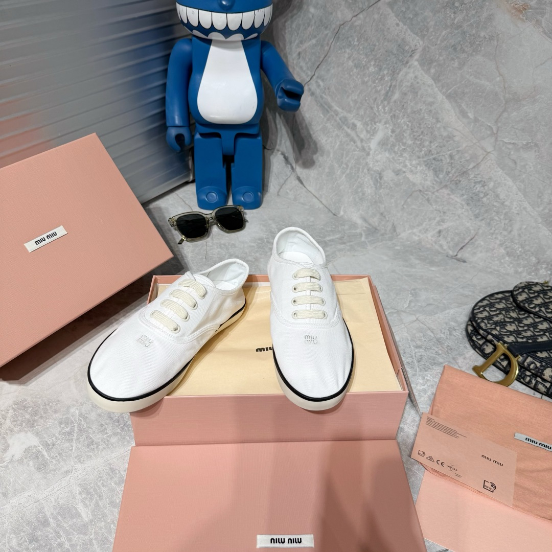 Miu Miu Sneakers