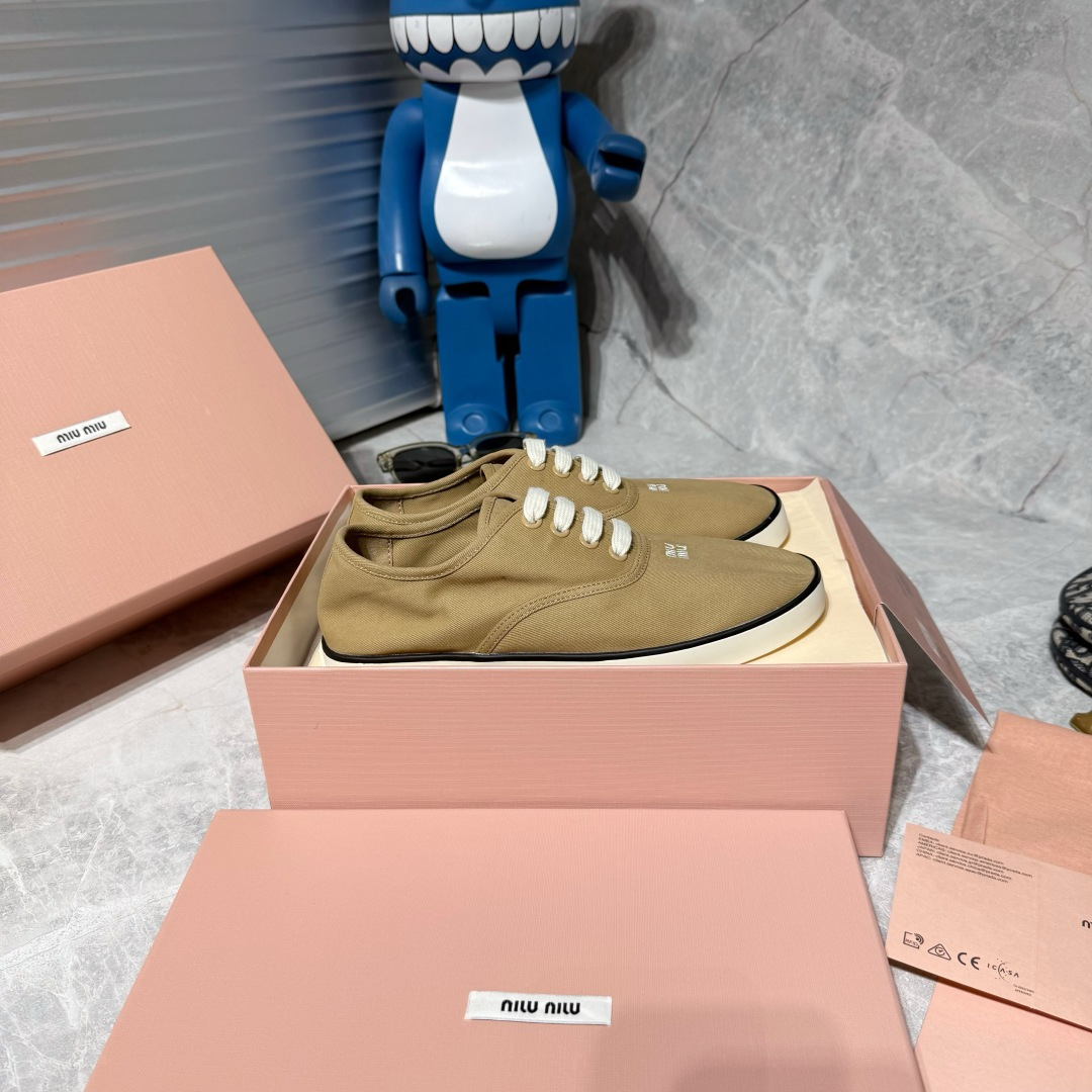 Miu Miu Sneakers