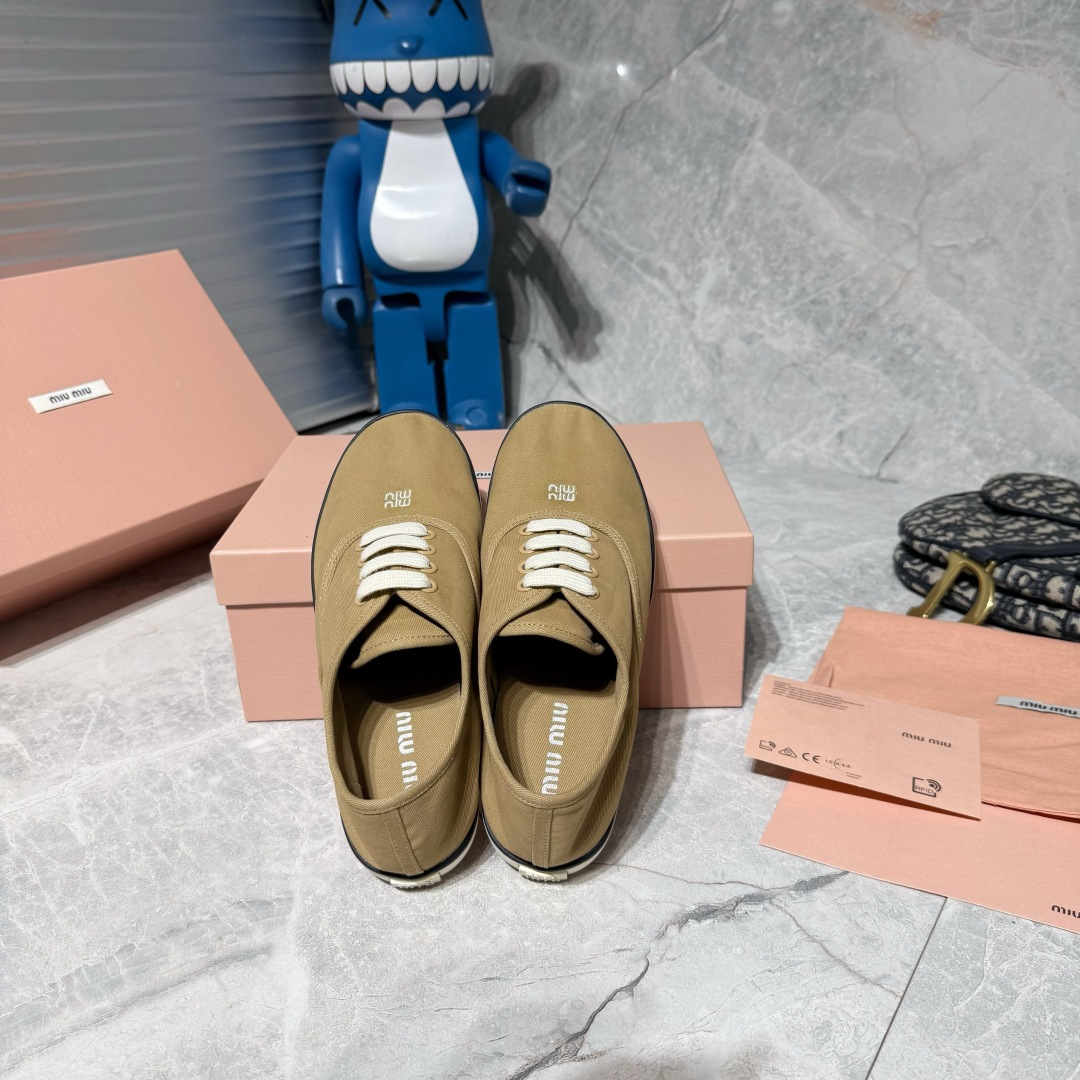 Miu Miu Sneakers