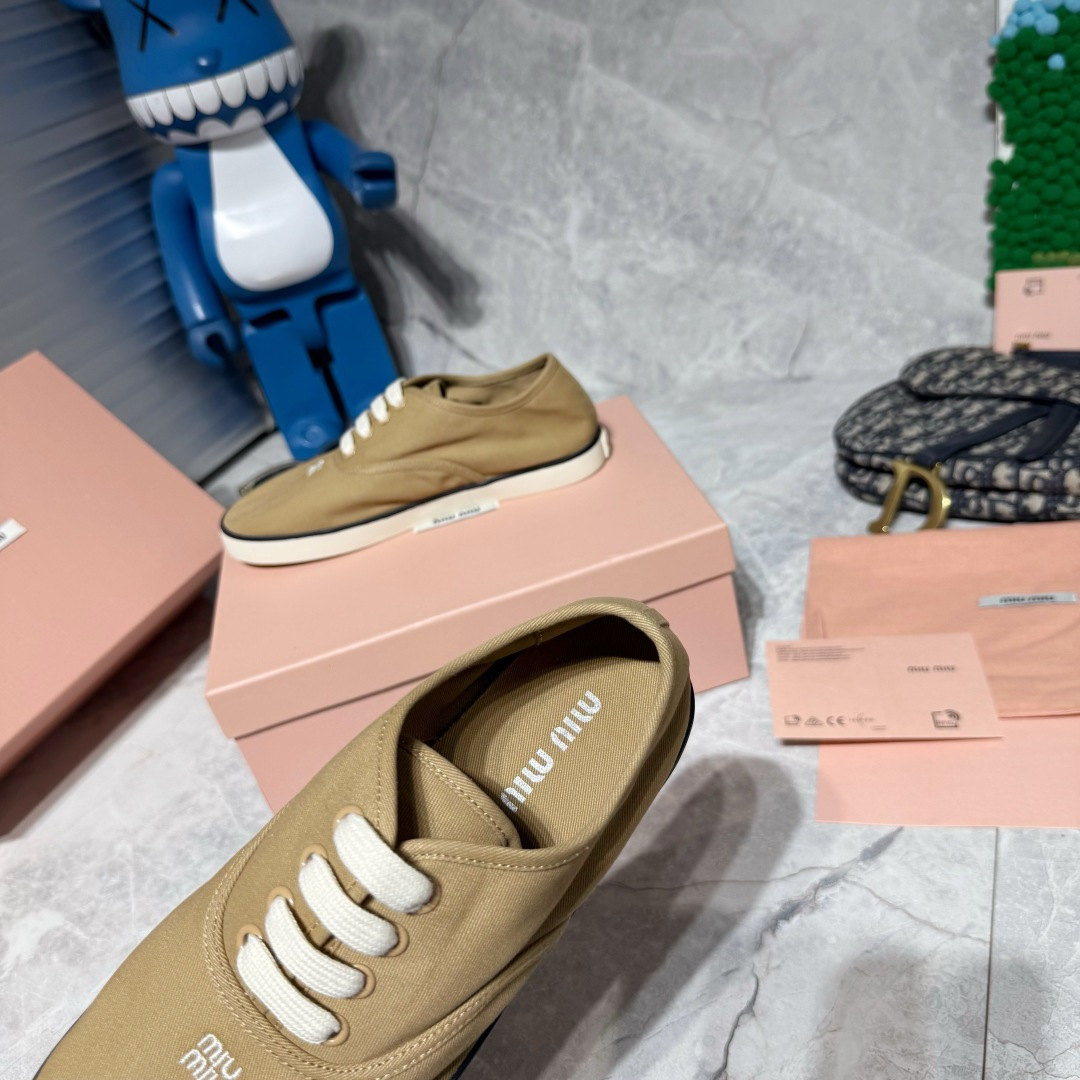Miu Miu Sneakers