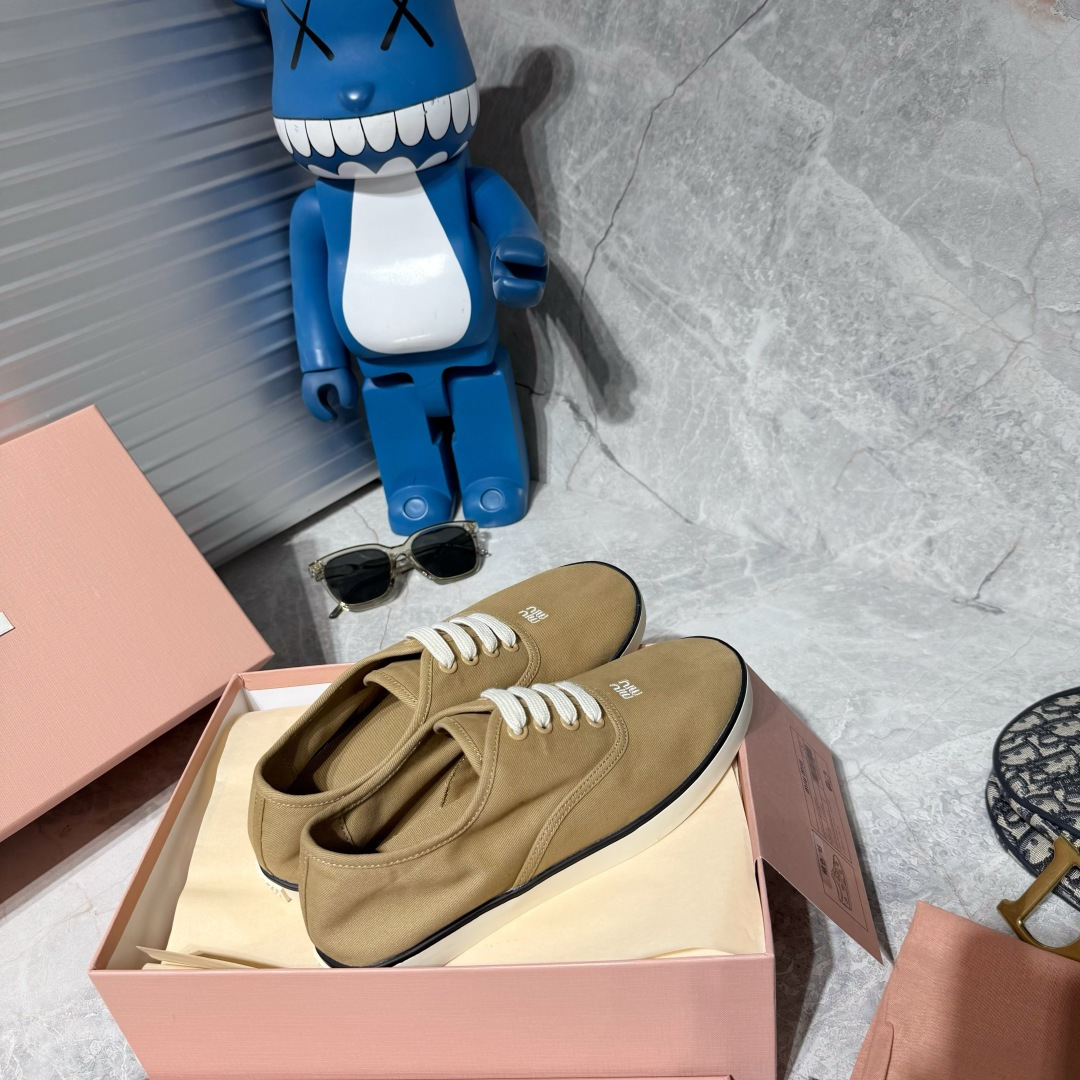 Miu Miu Sneakers
