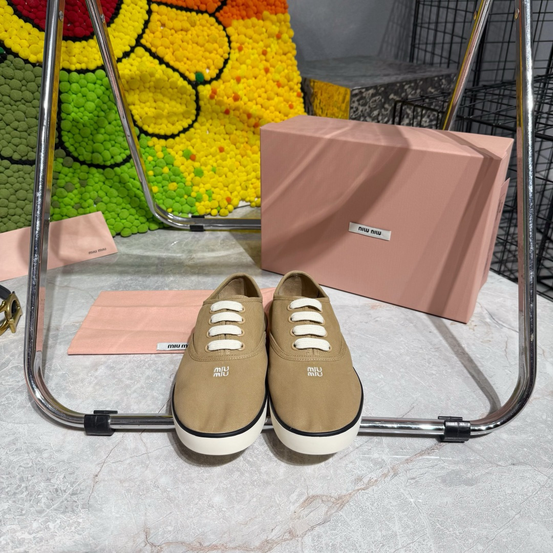 Miu Miu Sneakers