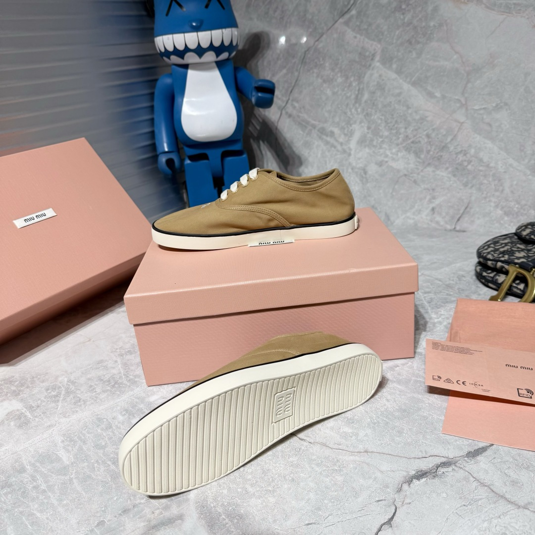 Miu Miu Sneakers