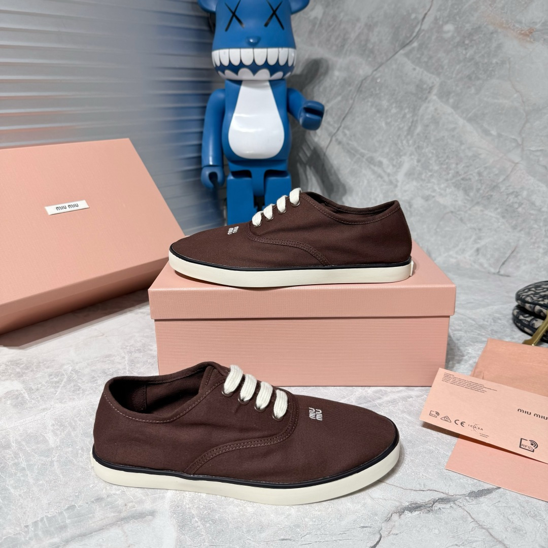 Miu Miu Sneakers