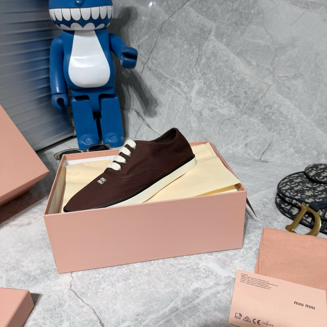 Miu Miu Sneakers