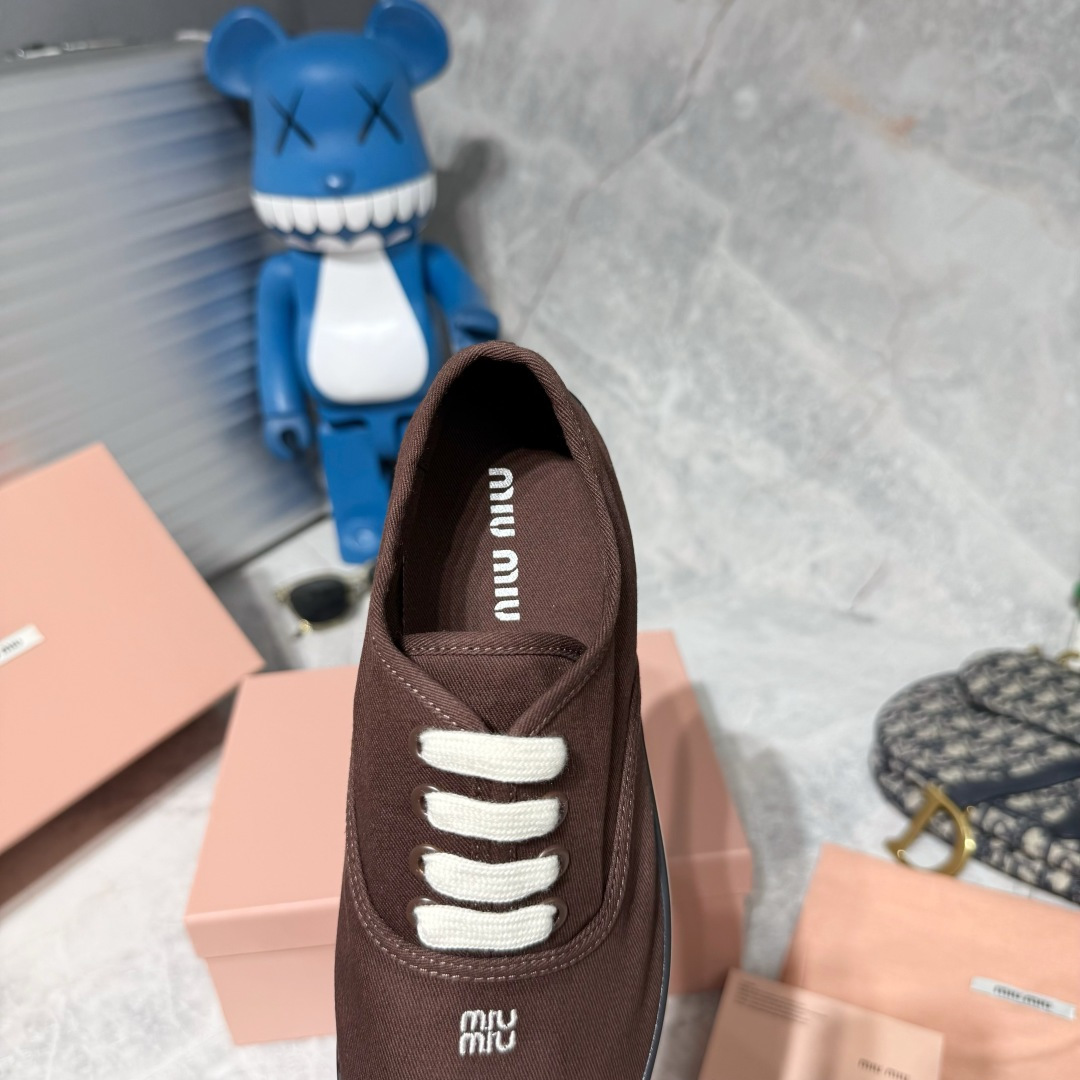 Miu Miu Sneakers