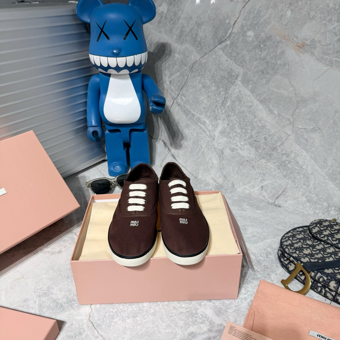 Miu Miu Sneakers