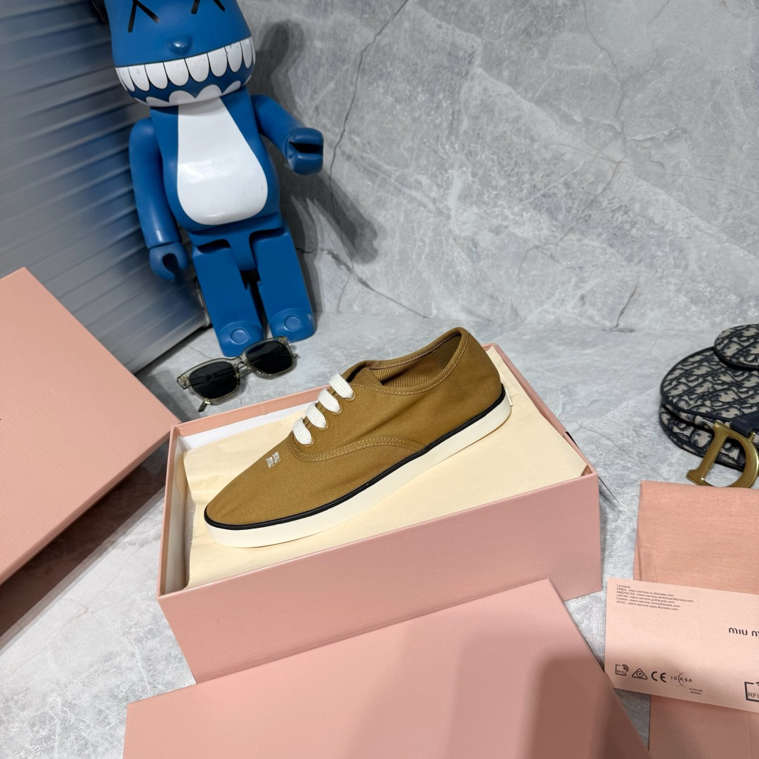 Miu Miu Sneakers
