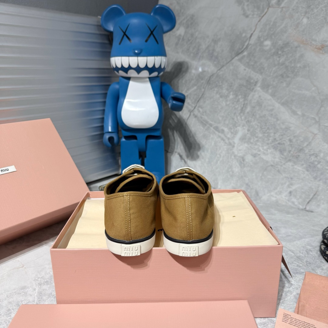 Miu Miu Sneakers