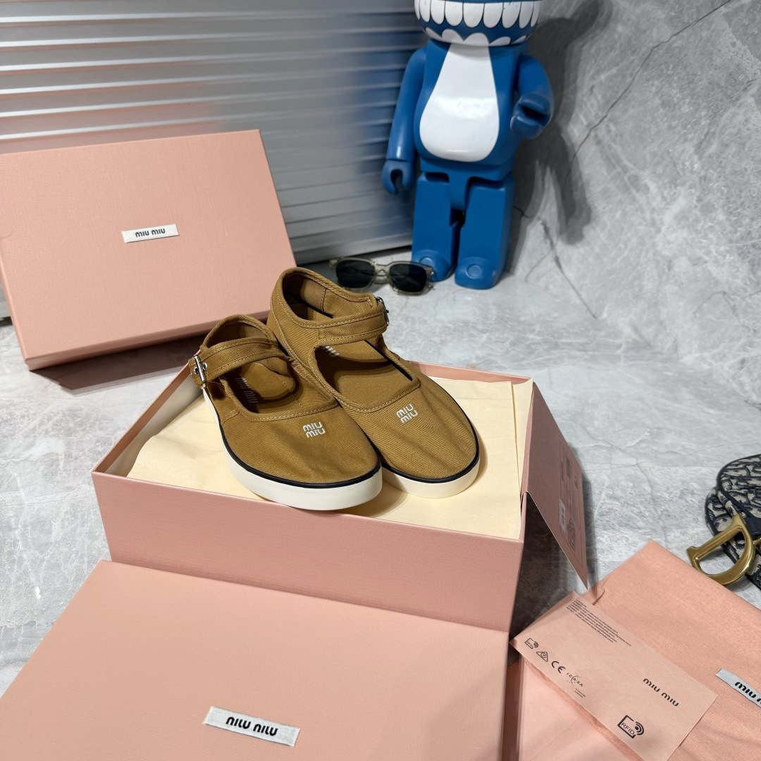 Designer Women Shoes