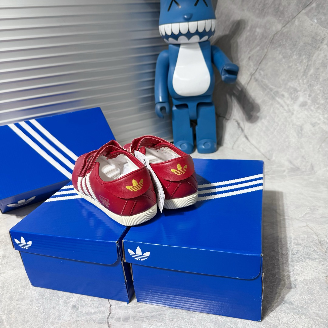 Designer Sneakers