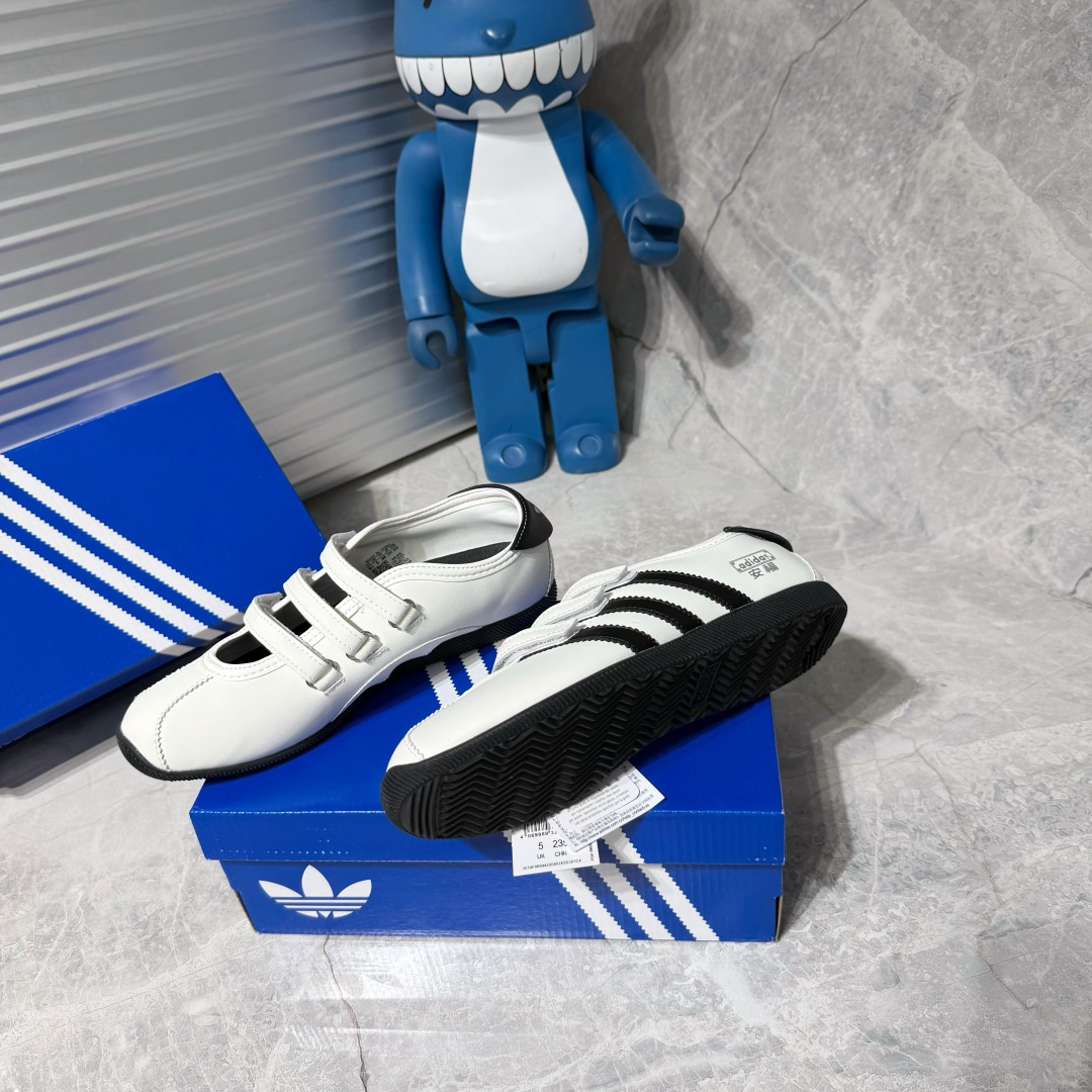 Designer Sneakers