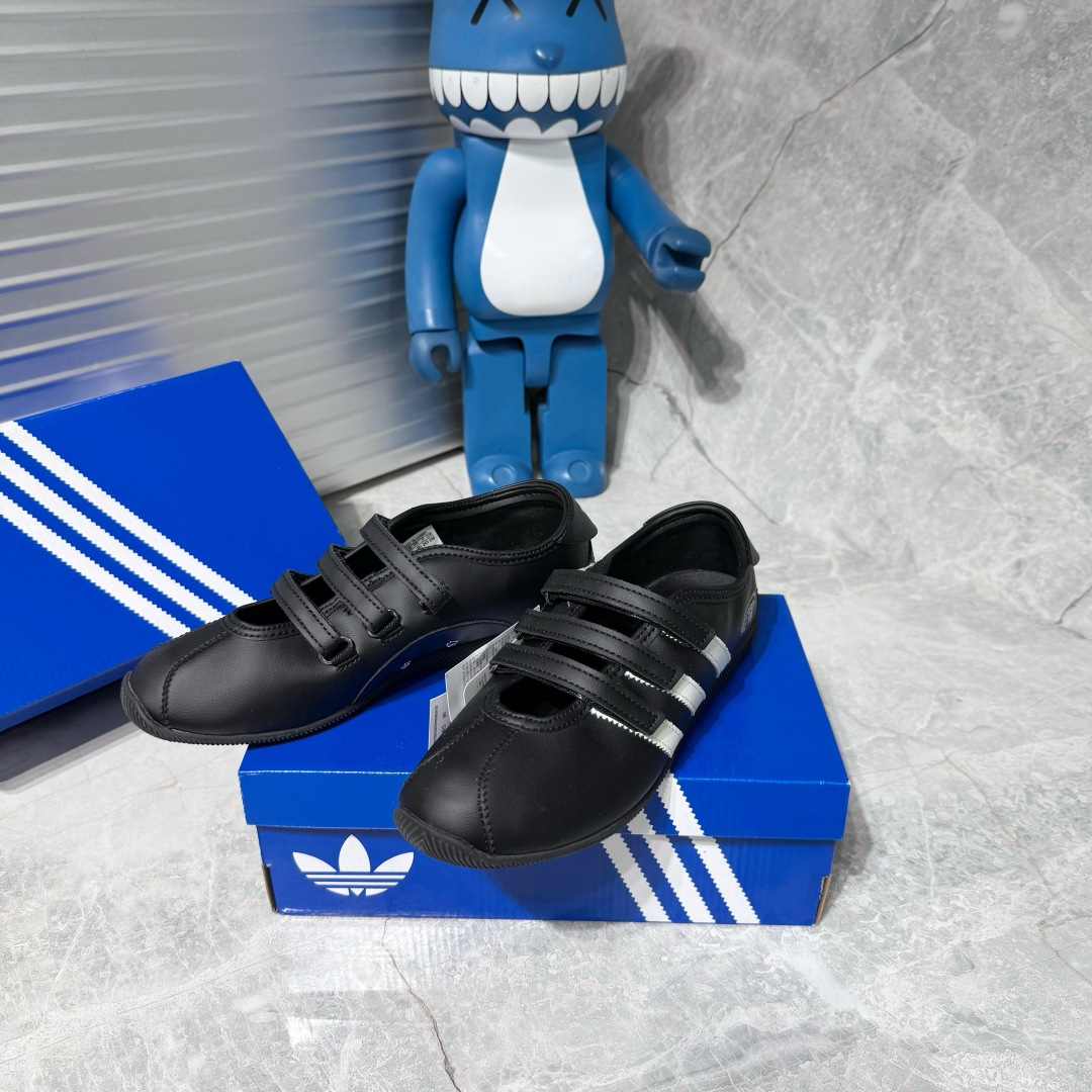 Designer Sneakers