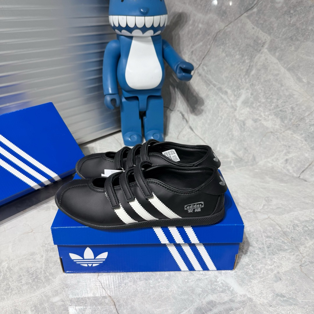 Designer Sneakers