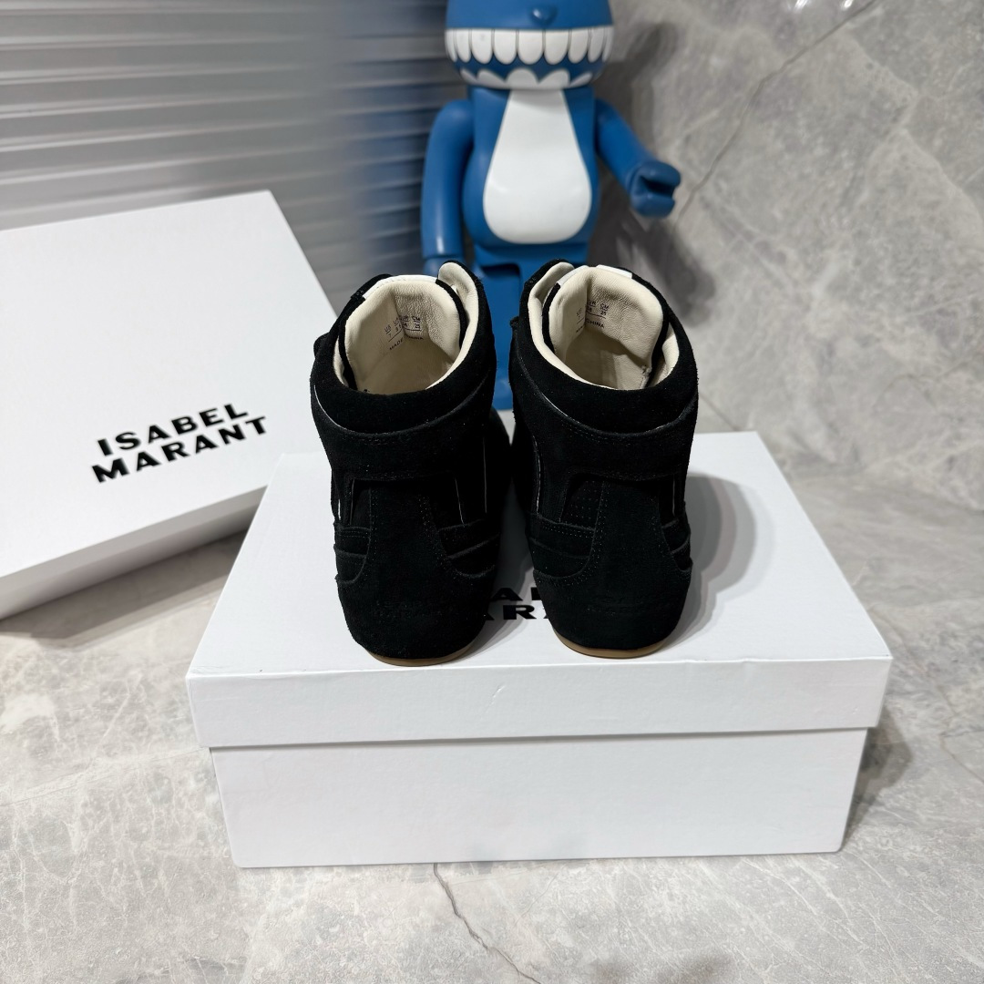 Designer Sneakers