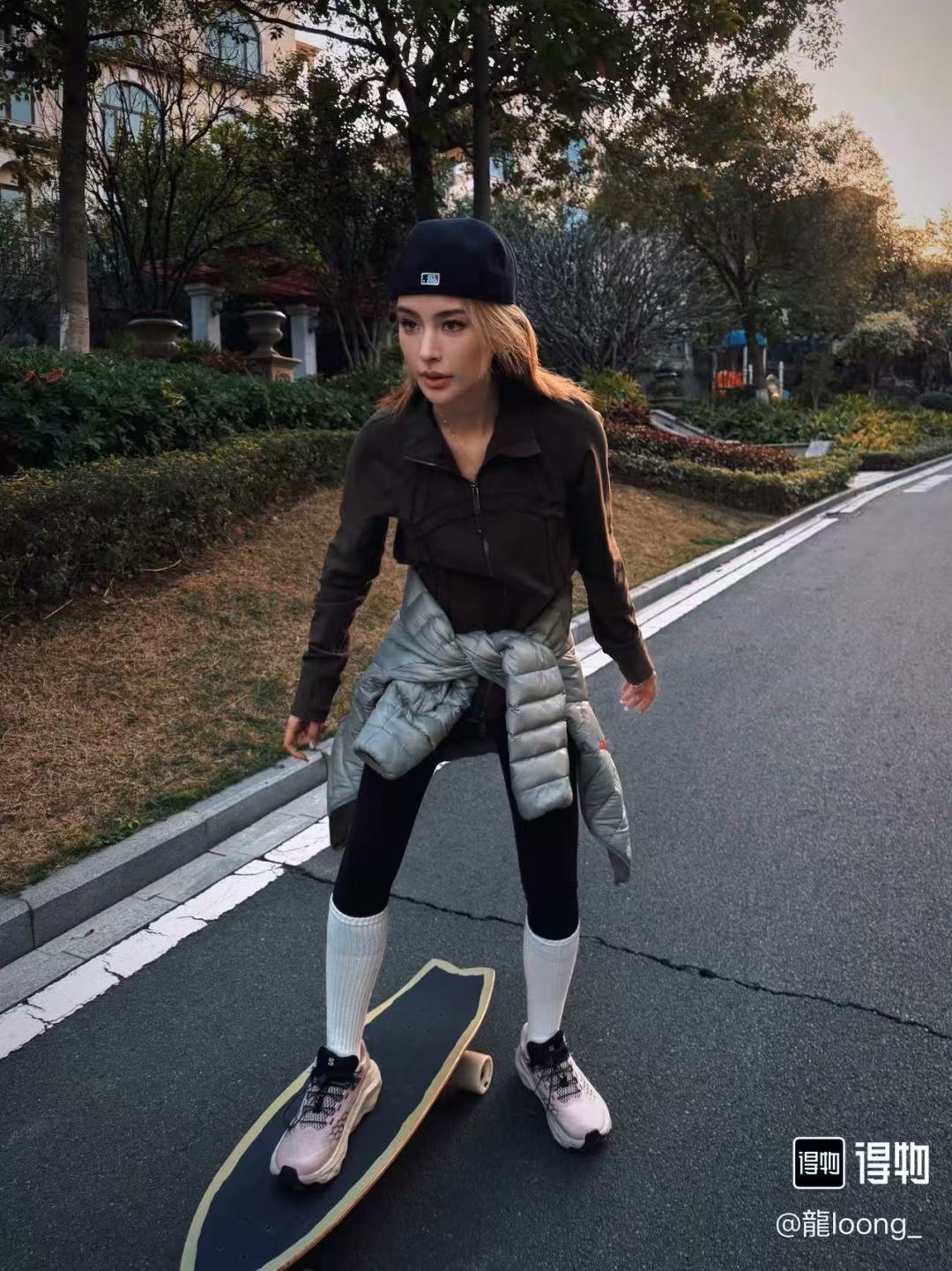 NO:882437,Upper foot picture, casual shoes/sports shoes, sneakers19860909上脚图,休闲鞋/运动鞋,sneakers,Women's Shoes