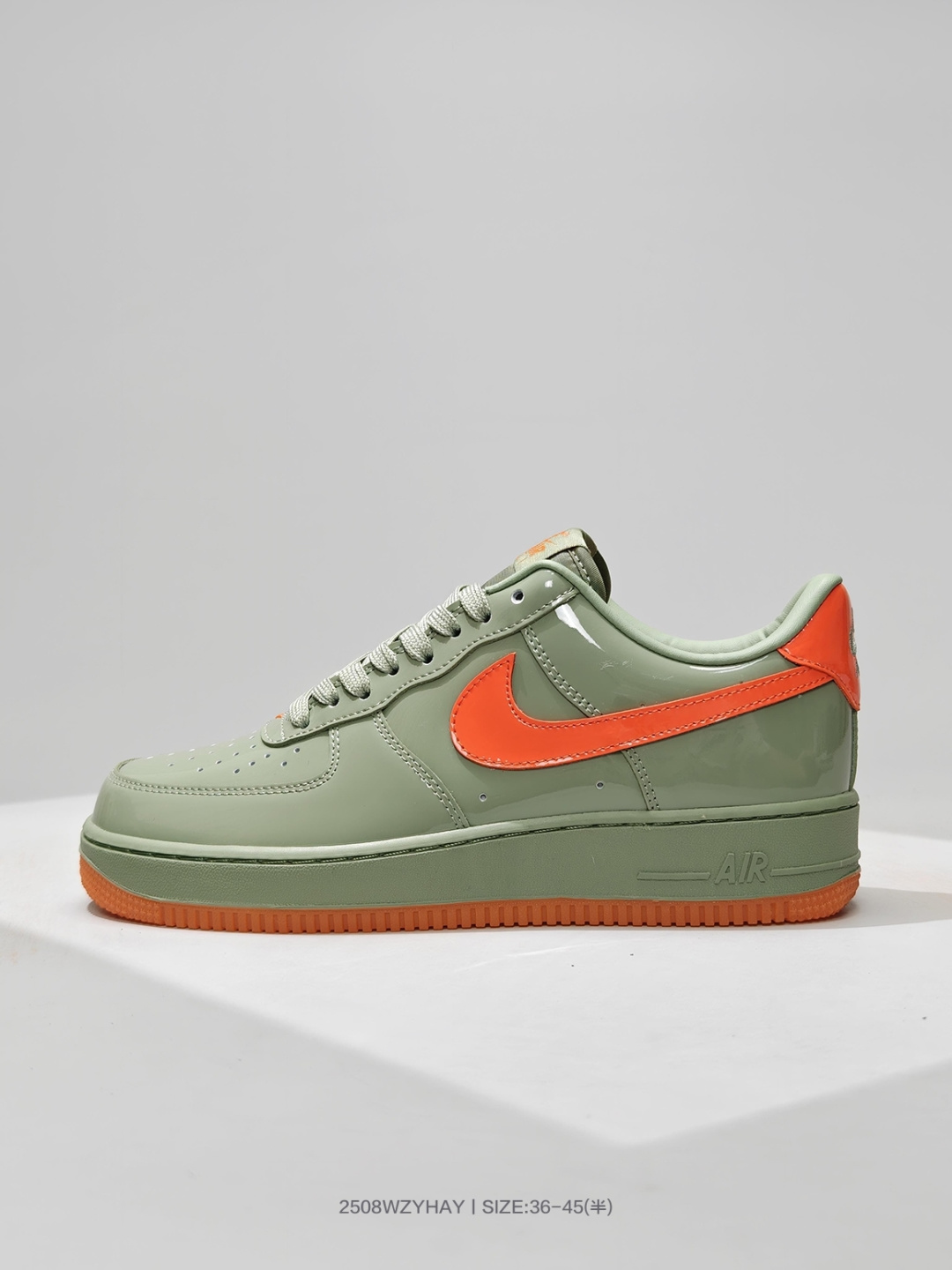 💰150
升级原楦原纸版数据开发版型,采用硬质牛剖革鞋面材质,内置全掌Air Sole气垫❗官方新色,耐克Nike Air Force 1 Low Premium"Oil Green/Safety Orange"空军一号经典低帮百搭休闲运动板鞋“皮革牛油果绿亮橙 HJ9118 386
码数:36 36.5 37.5 38 38.5 39 40 40.5 41 42 42.5 43 44 44.5 45
编号:2508WZYHAY