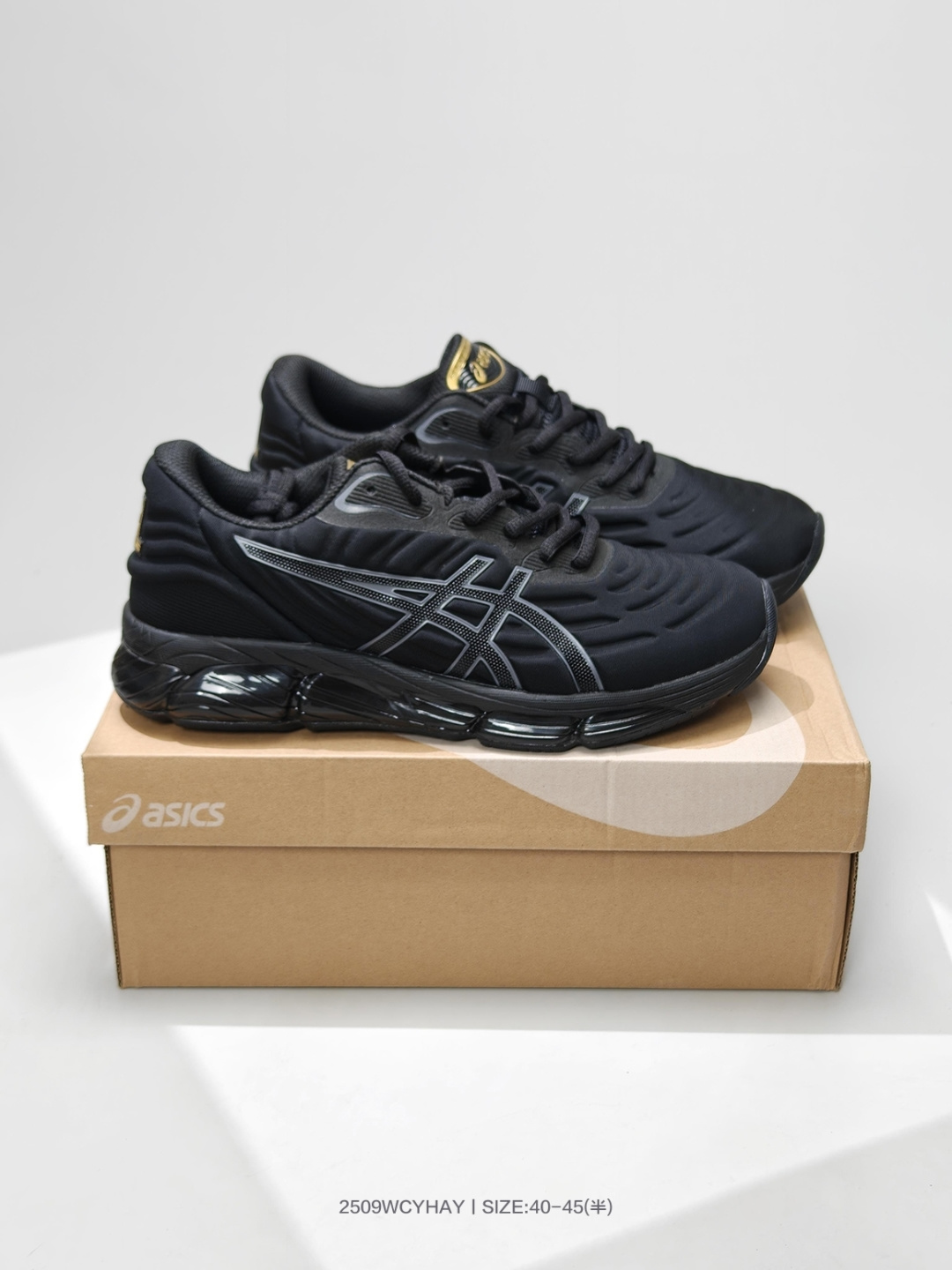 🈴💰140
亚瑟士Asics Gel-Quantum 360 VIII 亚士复古透气休闲鞋缓震男子耐磨跑步鞋1203A593 200
鞋面采用无缝线鞋面，贴合脚型，穿着舒适；中底360°环绕式GL，提供良好的缓冲性能

码数：40 40.5 41.5 42 42.5 43.5 44 44.5 45
编号：2509WCYHAY