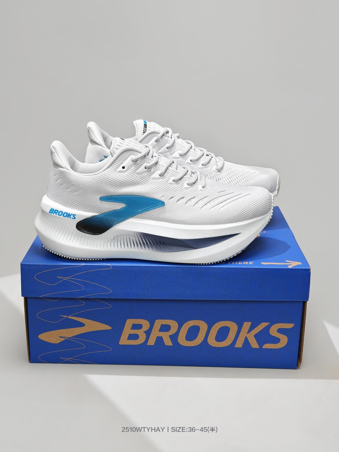 布鲁克斯Brooks Glycerin Max 2弹轻盈低帮透气缓震支撑休闲运动慢跑鞋 货号: 220447 1D 099 编号:2510WTYHAY