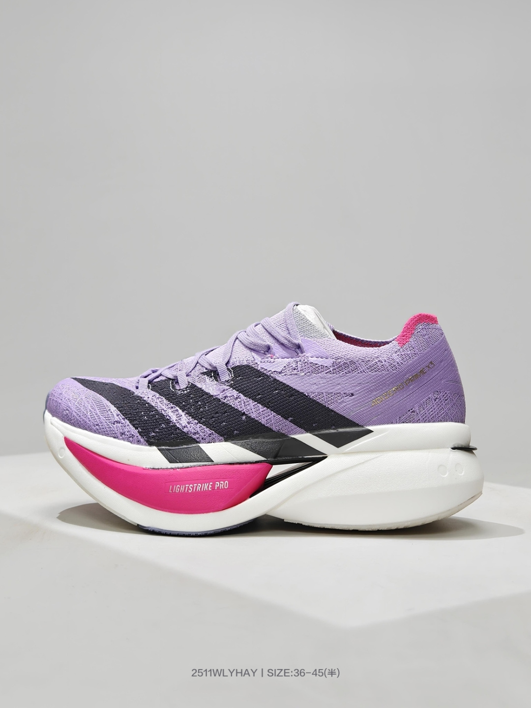 阿迪达斯 Adidas Adizero Prime X 3.0 Strung箱根系列 专业竞训 碳板碳柱 经典马拉松跑步鞋 整体采用前作的设计语言 并且对后者的细节进行升级 马拉松和长距离路跑的性能极限设计而生 货号:JQ2982 编号:2511WLYHAY