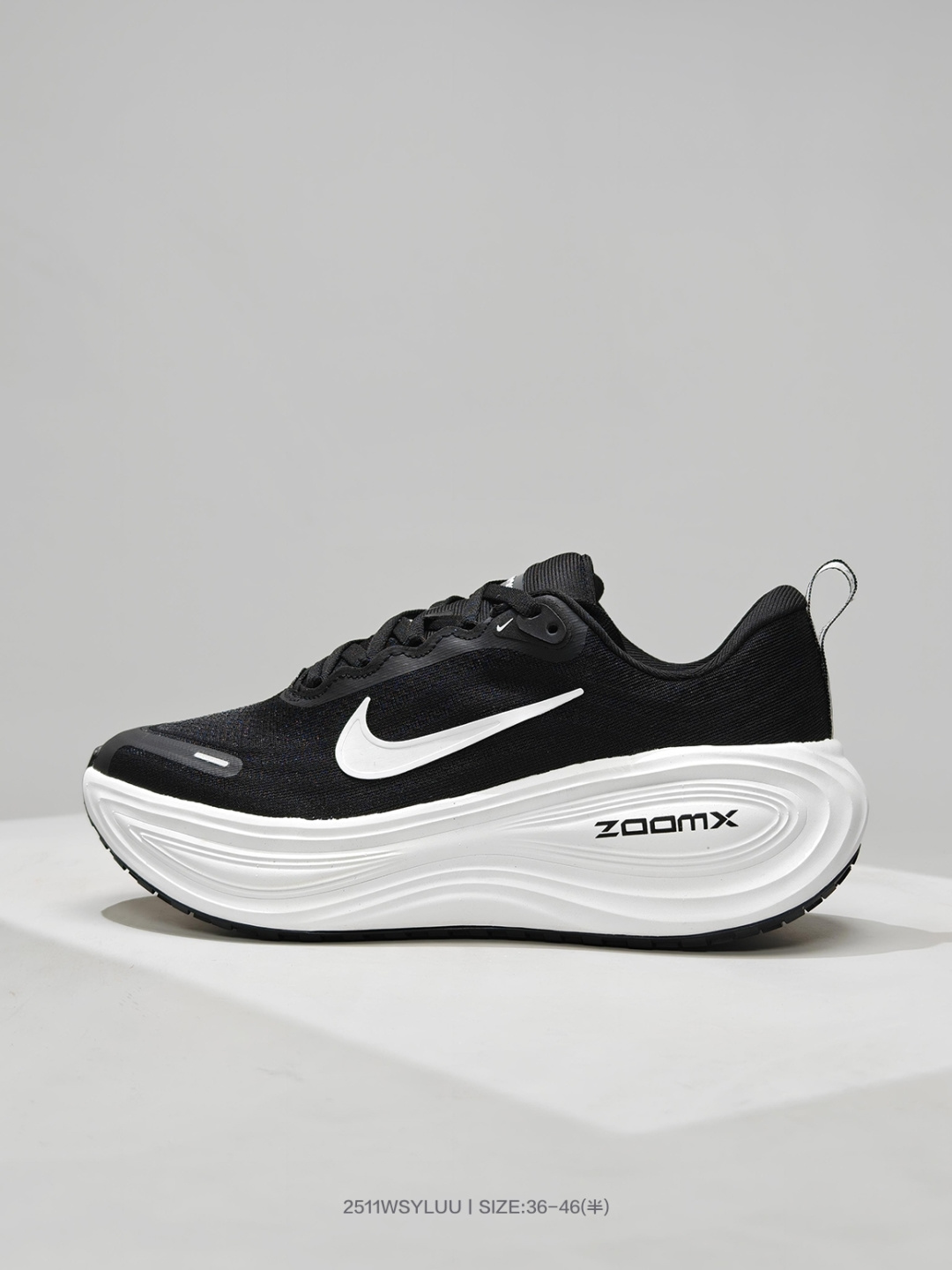 耐克Nike VOMERO Plus 舒适减震防滑低帮跑步鞋 HV8150 002
码数:36 36.5 37.5 38 38.5 39 40 40.5 41 42 42.5 43 44 44.5 45 46
编号:2511WSYLUU